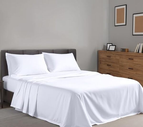 Découvrez notre avis détaillé sur la parure de lit Ruvanti, une élégance incomparable en percale de coton pour sublimer votre chambre à coucher. Profitez d'un confort luxueux et d'un style intemporel.