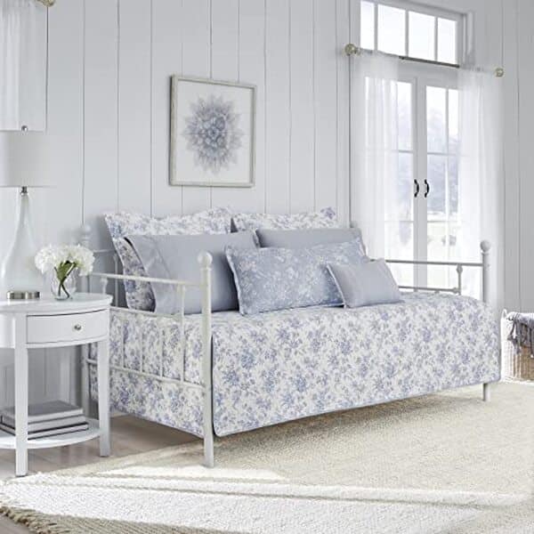 Découvrez notre avis détaillé sur la parure de lit Laura Ashley Home : qualité, confort et design pour toutes les saisons