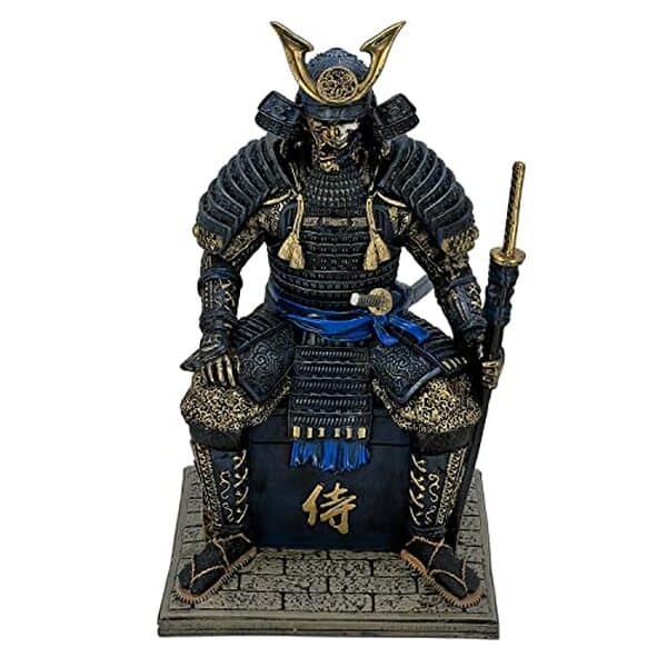 Découvrez notre avis détaillé sur la statue médiévale en résine Maunden Samouraï Mort-vivant : qualité, design et caractéristiques de cette figurine unique. 