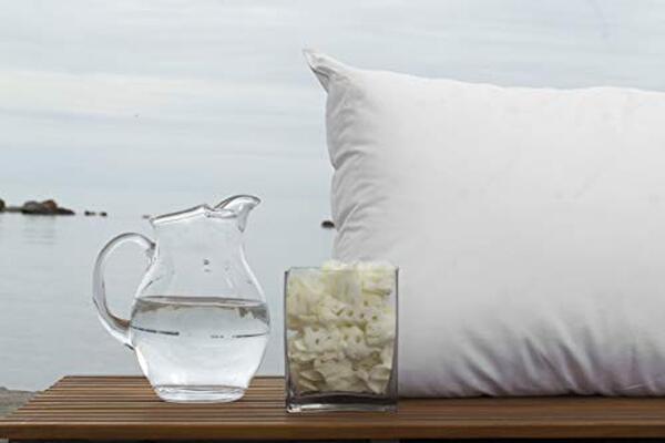 Découvrez notre test détaillé de l'oreiller Mediflow à eau et mousse à mémoire : confort, technologie et performance pour un sommeil optimal. 