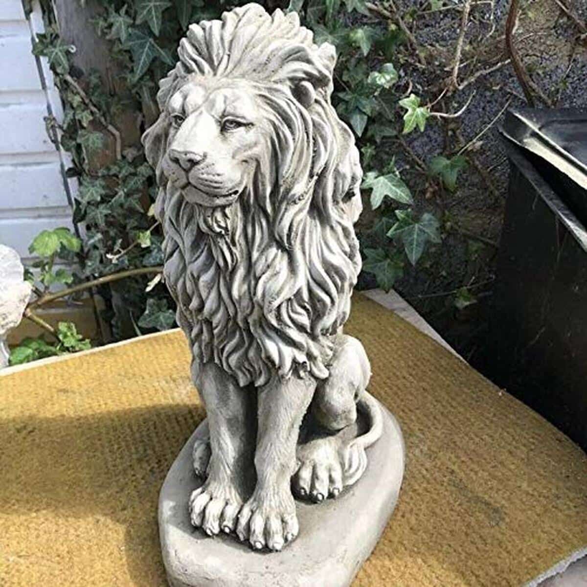 Avis : statue de lion droit en pierre reconstituée